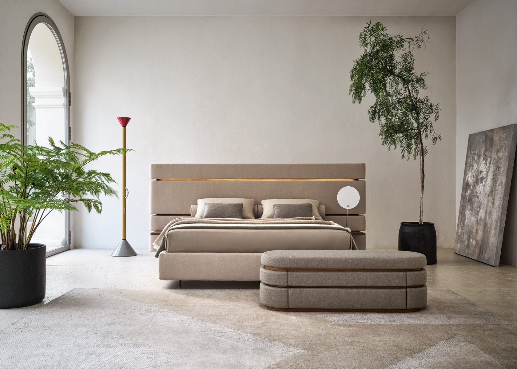 Bộ giường Twils Infinito 2.0 x 2.0 m bọc da Cat. P