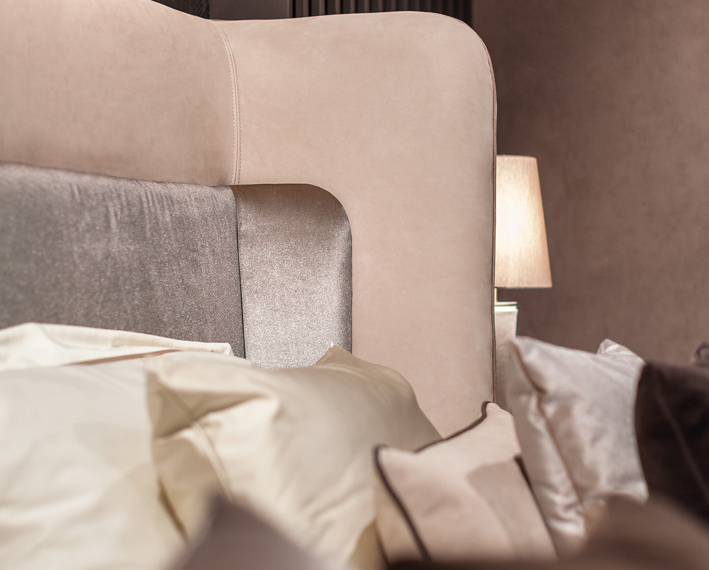 Giường Turri Noir