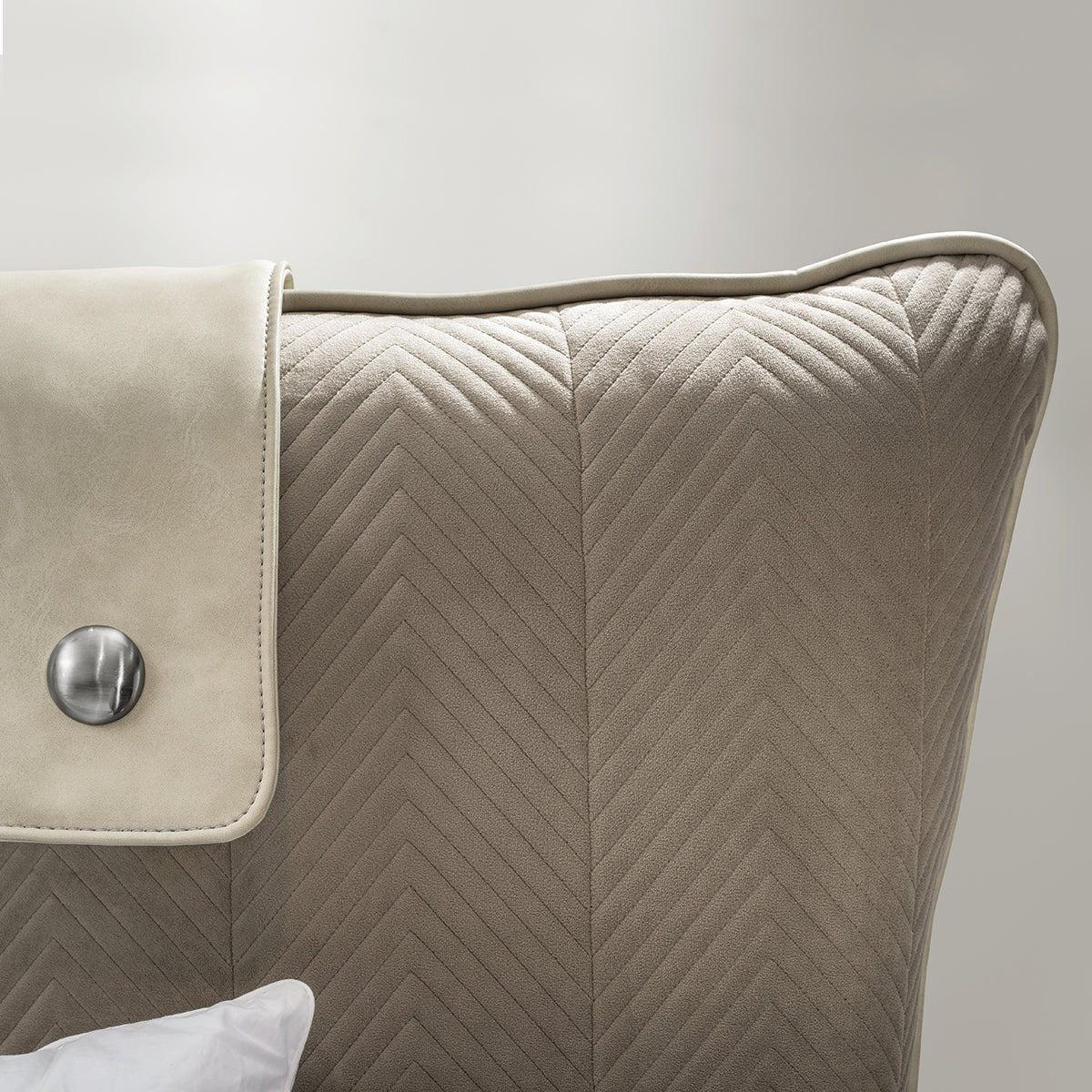 Giường Colunex Chevron