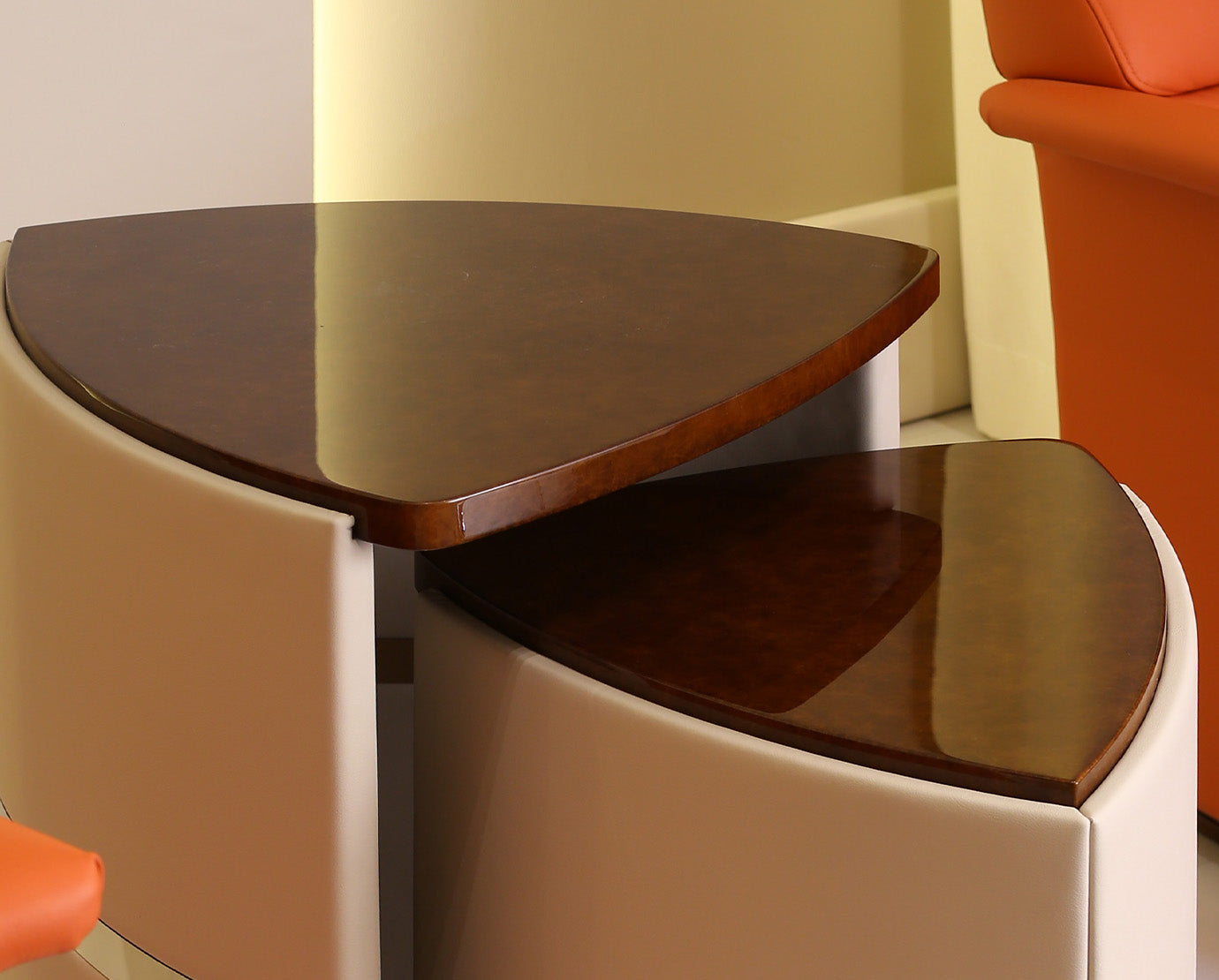 Bàn cafe phụ Turri Madison